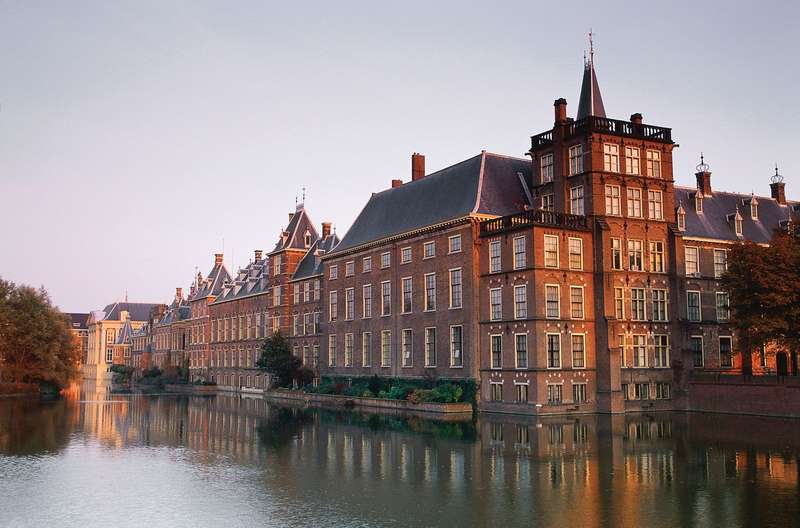 From Canals to Concrete: The Hague's Balance of History and Modernity