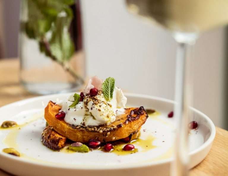 Maastricht's Midnight Food Stops: A Culinary Night Tour