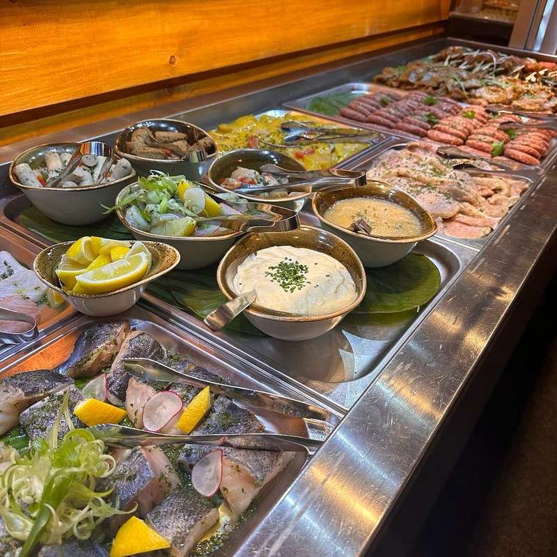 Affordable Street Eats in Haarlem: From Kibbeling to Stroopwafels