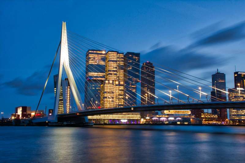 De Rotterdam: A Vertical City Defying Architectural Norms