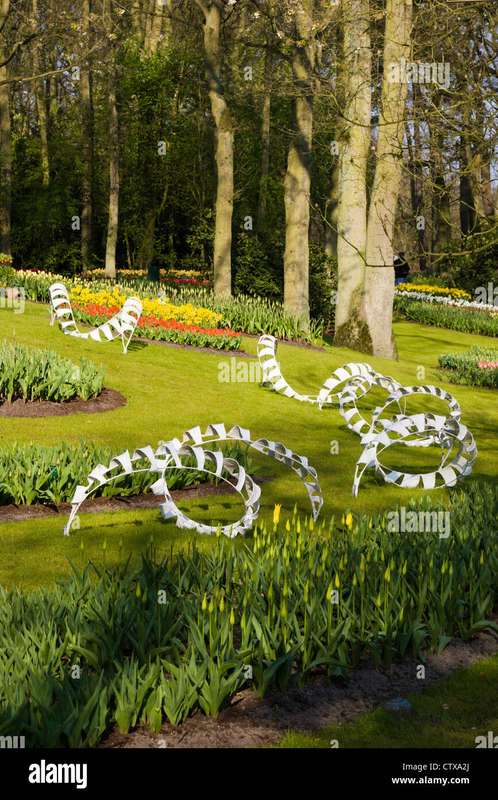Exploring Amsterdam's Hidden Garden Sculptures and Installations