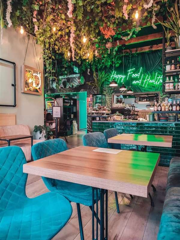 Rotterdam's Vegan Fish: From Kibbeling to Plant-Based Delights