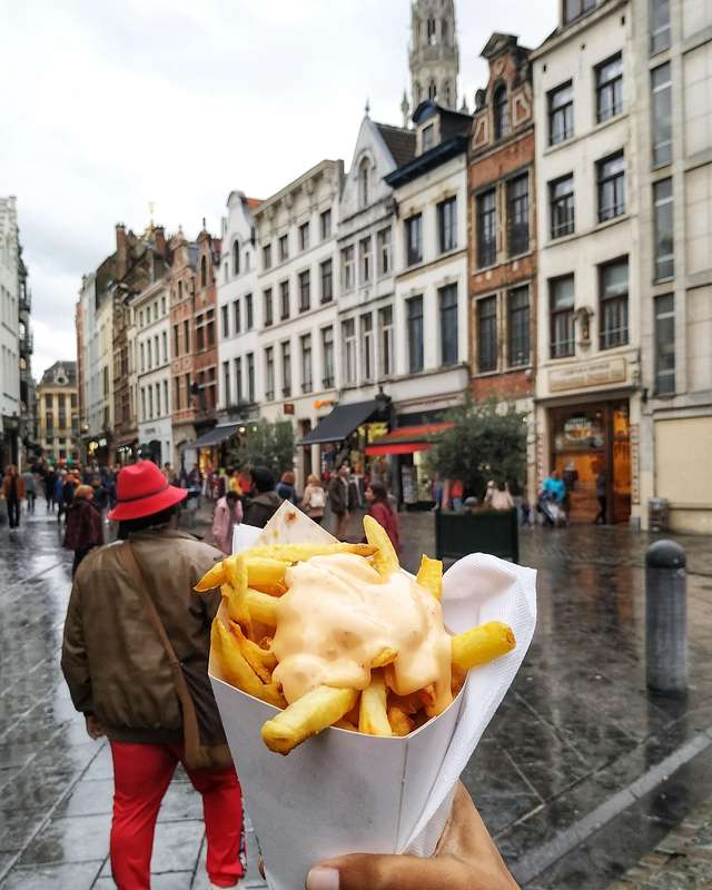 Late-Night Belgian Fries: Top Maastricht Spots to Satisfy Cravings