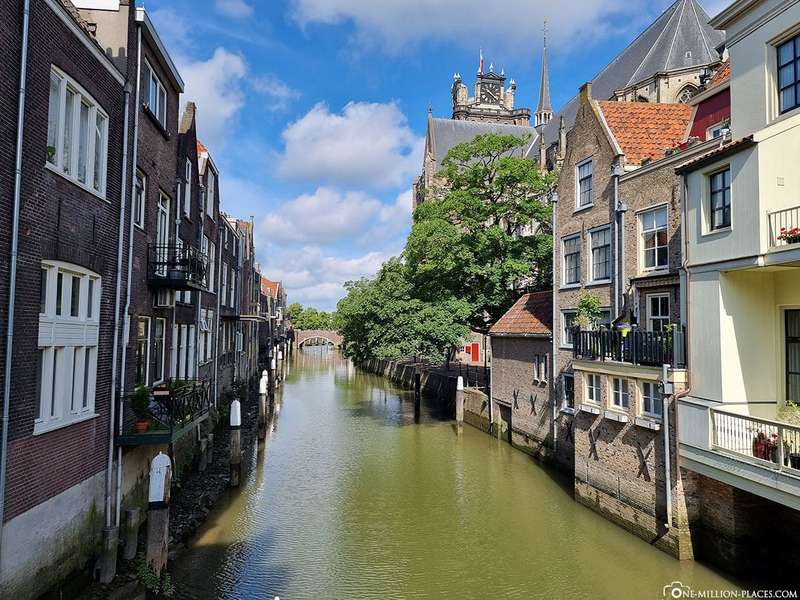 Exploring Dordrecht's Historic Canals and Unique Waterways