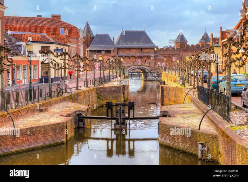 Exploring Amersfoort's Artisan Workshops in Historical Alleys