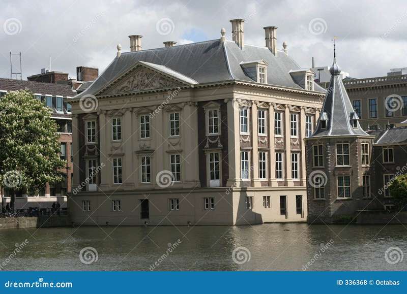 The Hague's Architectural Duality: History Meets Innovation