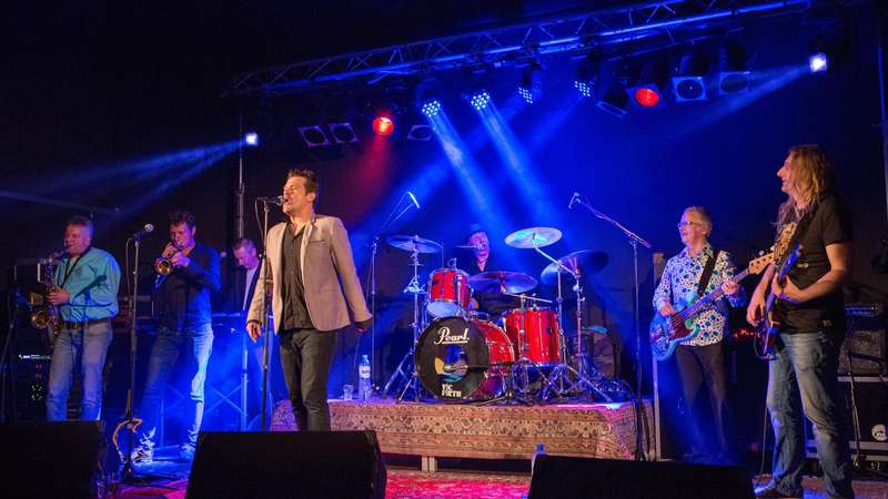 Leiden's Hidden Alleys Resonate with Emerging Musical Talent