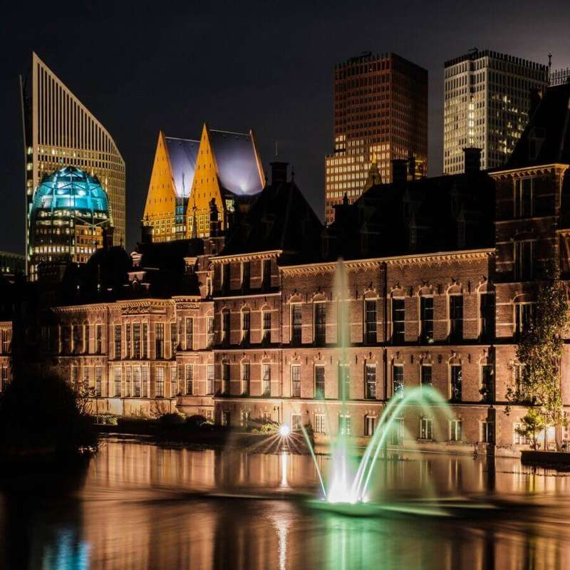 The Hague's Eternal Lantern: A Timeless Love Story