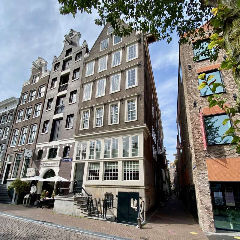 From Attics to Altars: The Ingenious Camouflage of Amsterdam's Concealed Churches